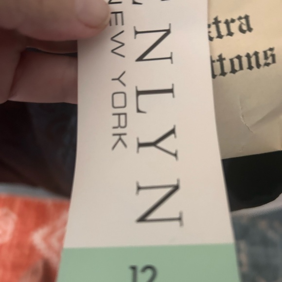 Renlyn Black Textured Two Piece Black Suit Women’s Lined with Long Sleeves EUC - Picture 7 of 12